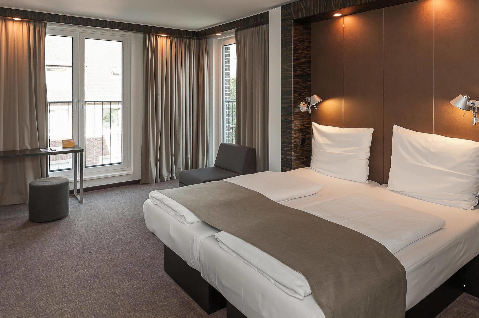 B&B Hotel Duesseldorf City-Sued Eksteriør billede